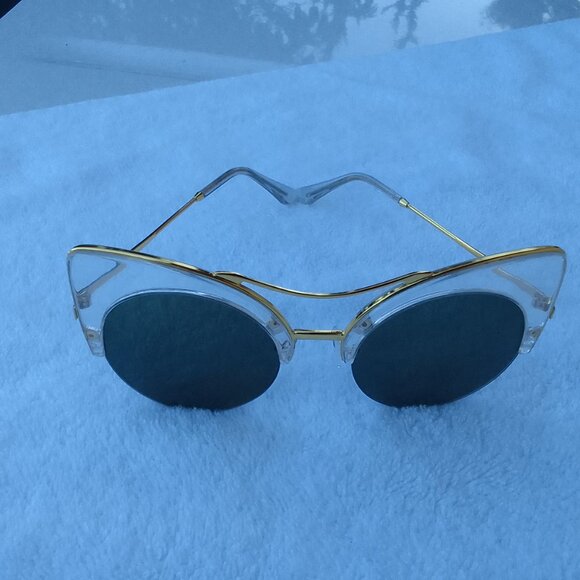 Best Offer? Bundle vintage beautiful sunglass&1 trendy sunglass, brand new